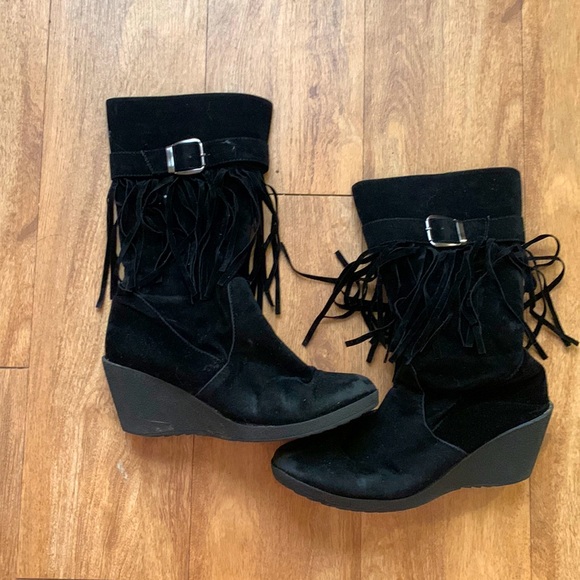 Black forever heeled boots with fringe - Picture 1 of 3
